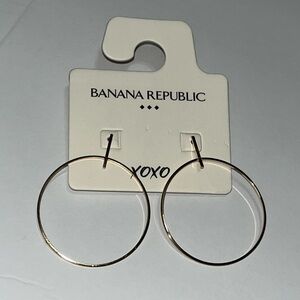 Banana Republic Gold Colored Post Hoop‎ Fashion Earrings New With Tags